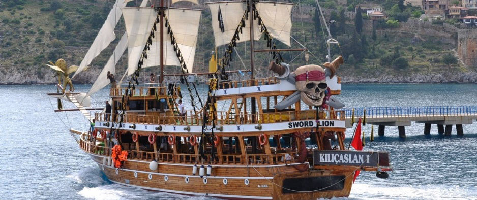 Пиратской яхте Sword Lion